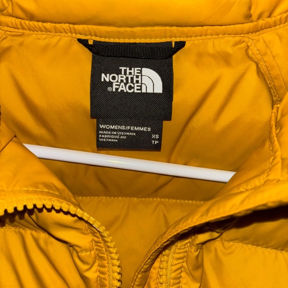 The North Face Kids Yellow Puffer Jacket - Picture 4 of 6